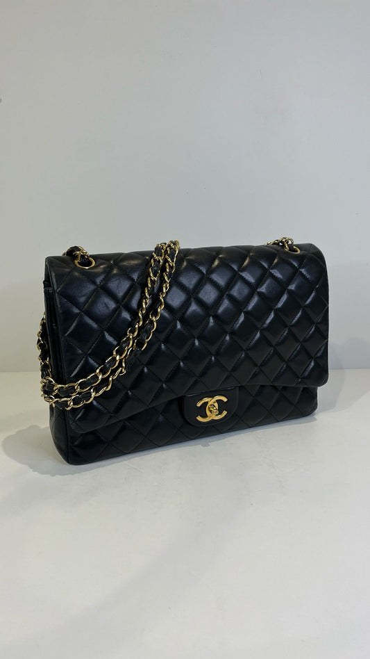 Chanel Bag - size Maxi