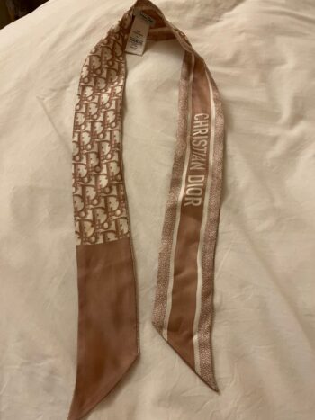 سكارف ديور Dior