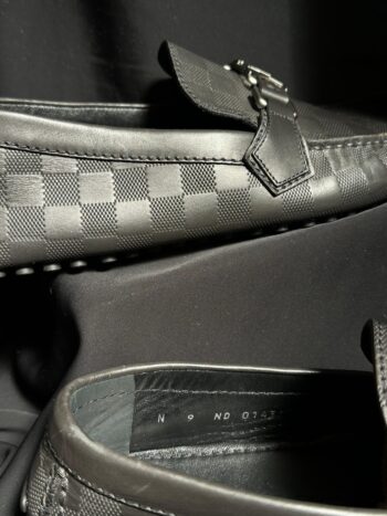 فلات رجالي لويس فيتون | Louis Vuitton Shoes Used - Size 9 = 43