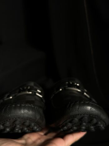 فلات رجالي لويس فيتون | Louis Vuitton Shoes Used - Size 9 = 43