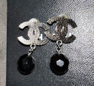 حلق شانيل CHANEL