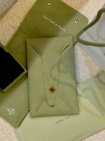 سلسال فان كليف Van Cleef