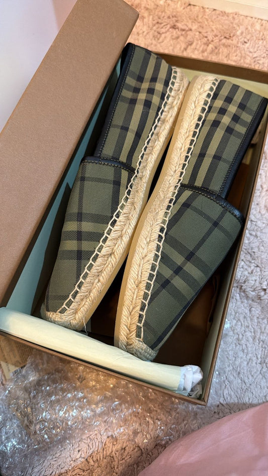 فلات بيربيري | BURBERRY Flat - size 39