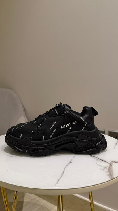 shoes Balenciaga - Size 42