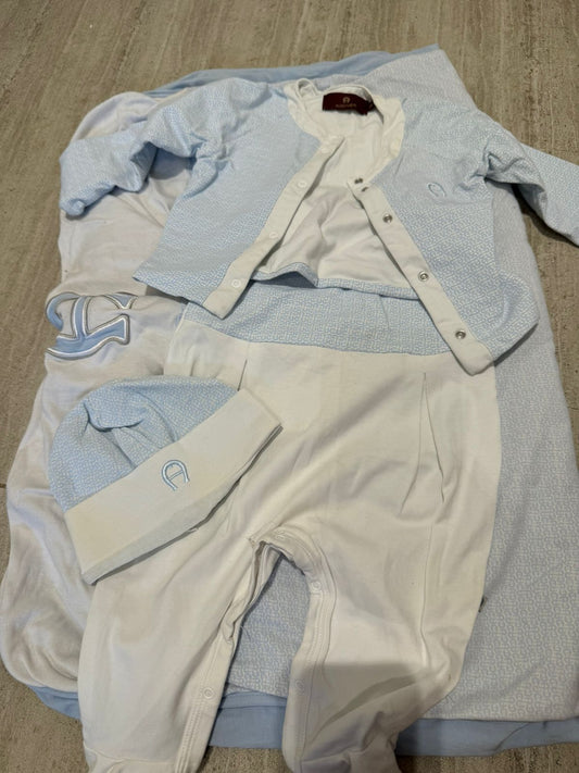 طقم مواليد اقنر | Aigner baby sit - size 3-6 months