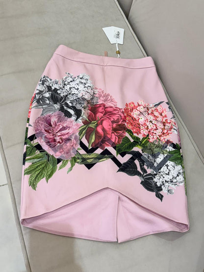 Ted Baker Skirt- size 4 = XL