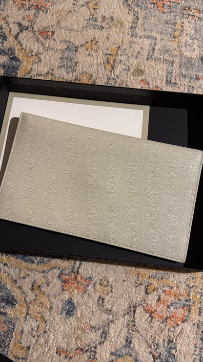 شنطة إيف سان لوران مستعملة |  Saint Laurent Clutch Bag Used