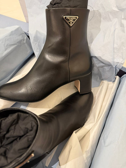 Prada Boot - size 38.5