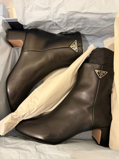 Prada Boot - size 38.5
