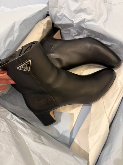 Prada Boot - size 38.5