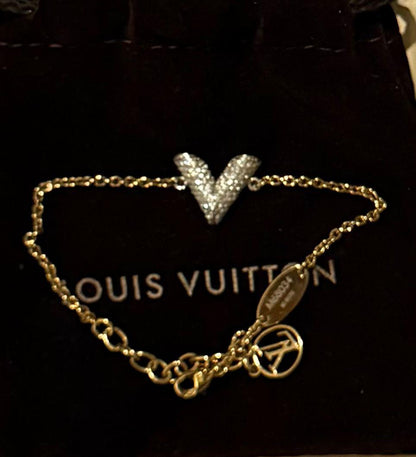 اسوارة لويس فيتون | Louis Vuitton Bracelet