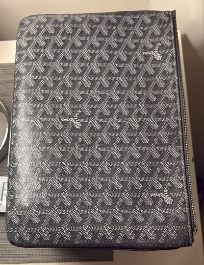 باوتش جويارد | Goyard Pouch
