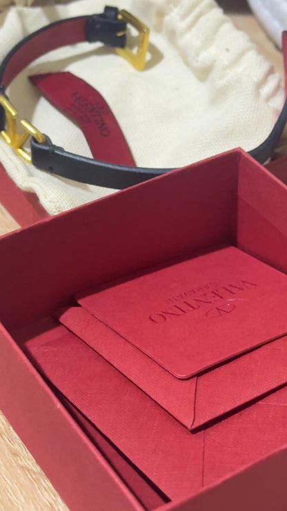 اسوارة فالنتينو | Valentino leather bracelet