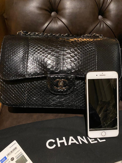 شنطة شانيل إصدار محدود جلد بايثون | Chanel Bag - Limited Edition Python leather