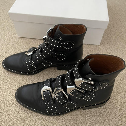 Givenchy Boot - size 38