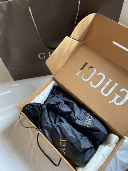 Gucci Sneakers - size 41