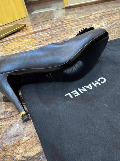 Chanel Heels - size 37.5
