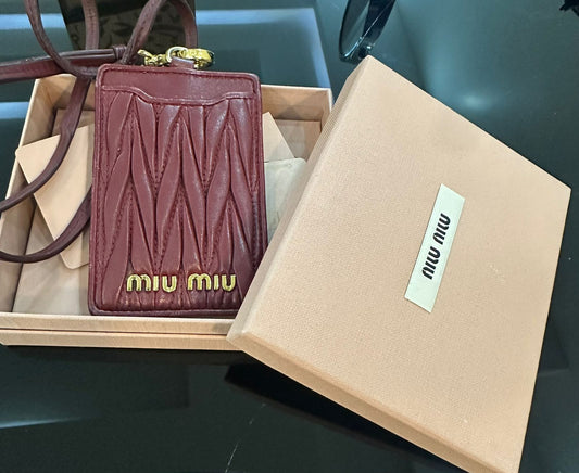 تعليقة بطاقة ميو ميو | Miu Miu ID Card