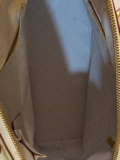 شنطة لويس فيتون | Louis Vuitton Bag