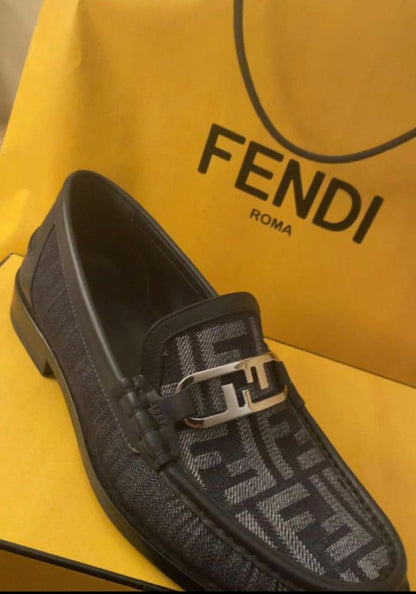 FENDI Flat Used - size 42