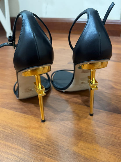 كعب اليزابيتا فرانكي | Elisabetta Franchi Heels - size 39.5