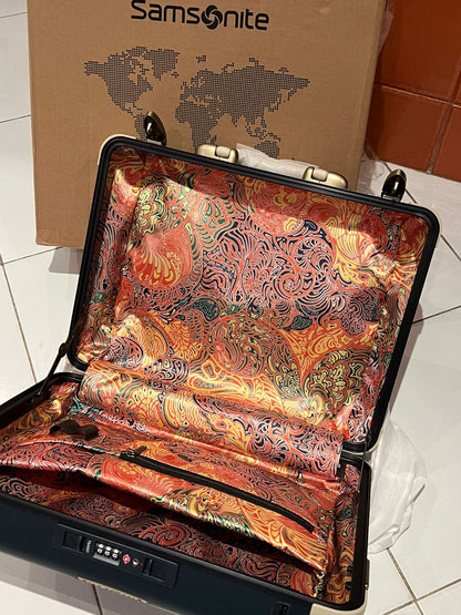 Samsonite Bag & keychain- Limited Edition