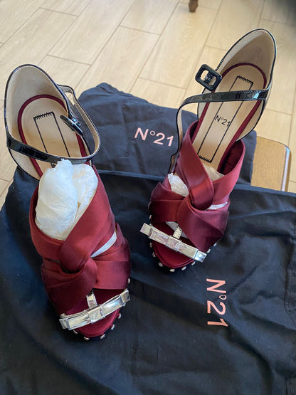 N21 Heels New - size 40