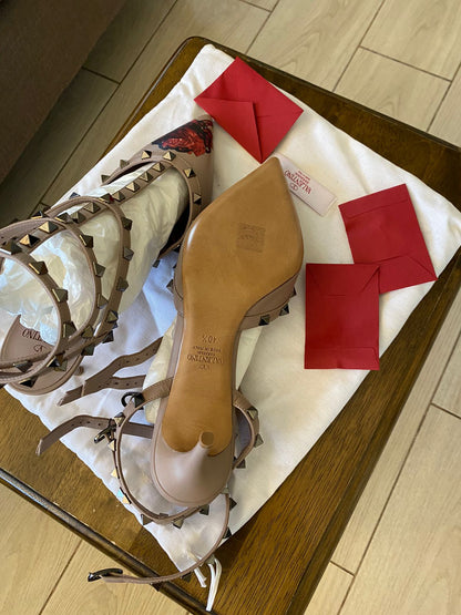 Valentino Heels New - size 40.5 Limited Edition