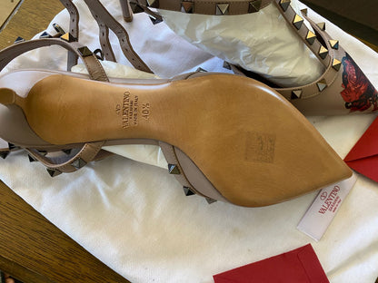 Valentino Heels New - size 40.5 Limited Edition