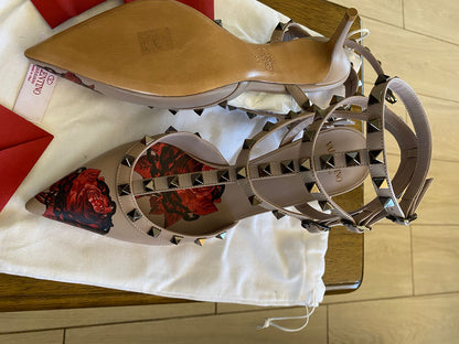 Valentino Heels New - size 40.5 Limited Edition