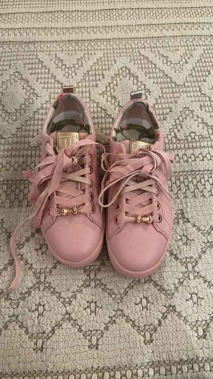 سنيكرز تيد بيكر جديدة | Ted Baker Sneakers New - size 36