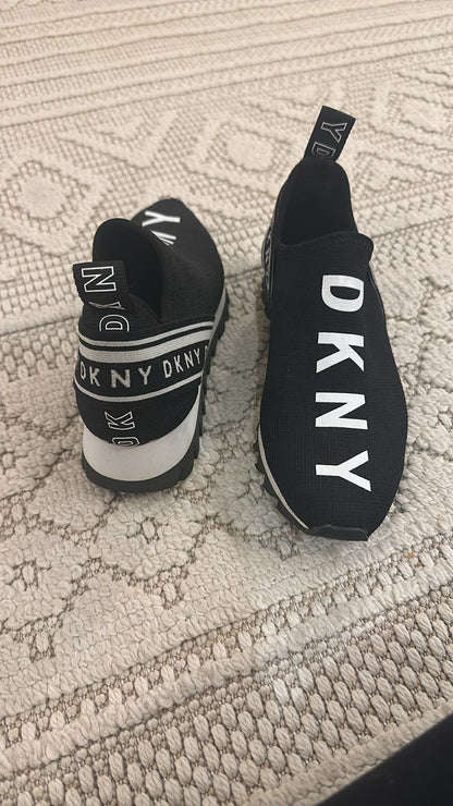 DKNY Shoes New - size 35.5