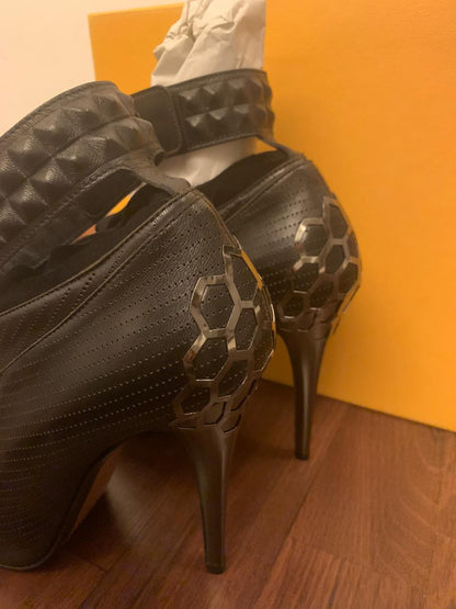FENDI Heels Used - size 38