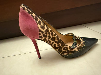 كعب سلفاتوري فيراغامو مستعمل | Salvatore Ferragamo Heels Used - size 38