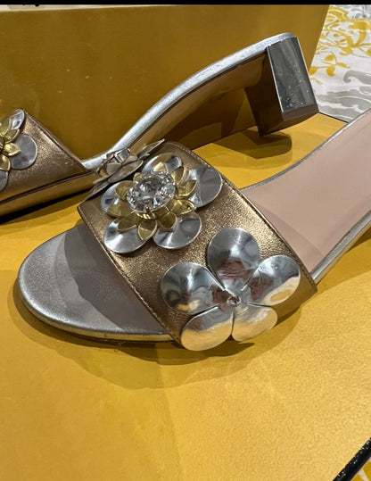 FENDI Heels Used - size 38.5