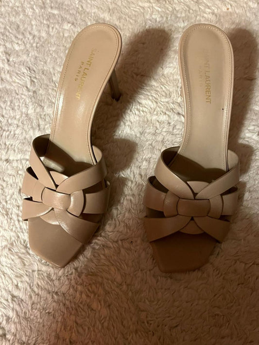 كعب إيف سان لوران مستعمل | Saint Laurent Heels Used - size 40