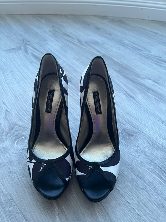كعب دولتشي اند غابانا مستعمل | Dolce & Gabbana Heels Used - size 36