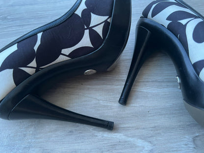 Dolce & Gabbana Heels Used - size 36