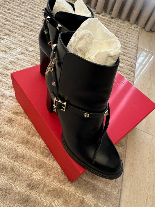 بوت فالنتينو مستعمل | Valentino Boot Used - size 38