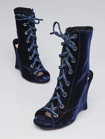 كعب برادا مستعمل | PRADA Heels Used - size 40 fits 39