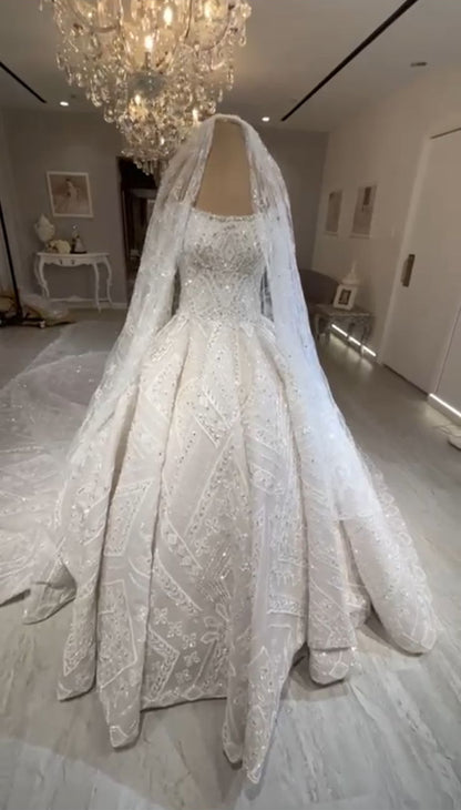 EZRA COTURE Bridal Dress+ Viel New - size S
