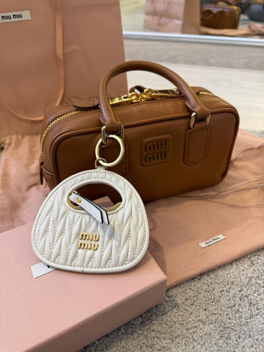 شنطة مع ميدالية ميو ميو مستعملة | Miu Miu Bag & Keychain Used
