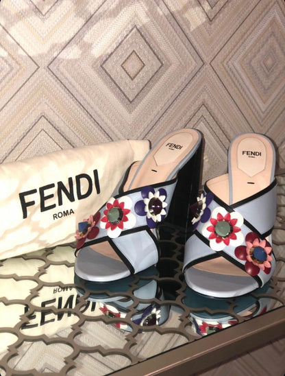 FENDI Heels New - size 40