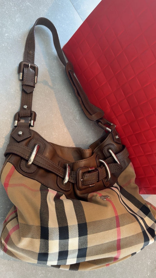 شنطة بيربيري مستعملة | BURBERRY Bag Used - vintage