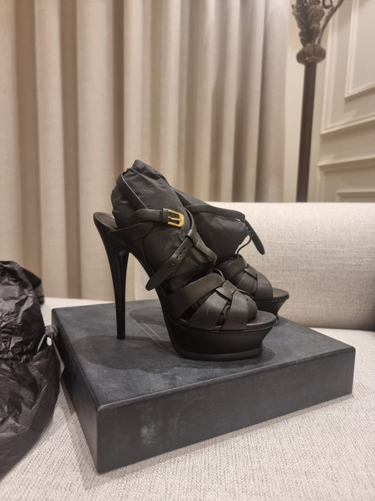 كعب إيف سان لوران كالجديد | Saint Laurent Heels Like new - size 37