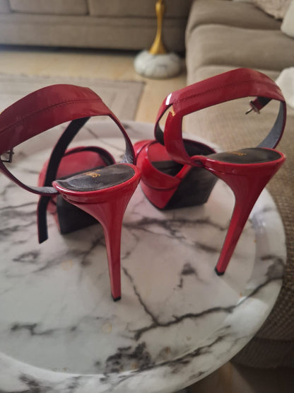Saint Laurent Heels Used - size 39
