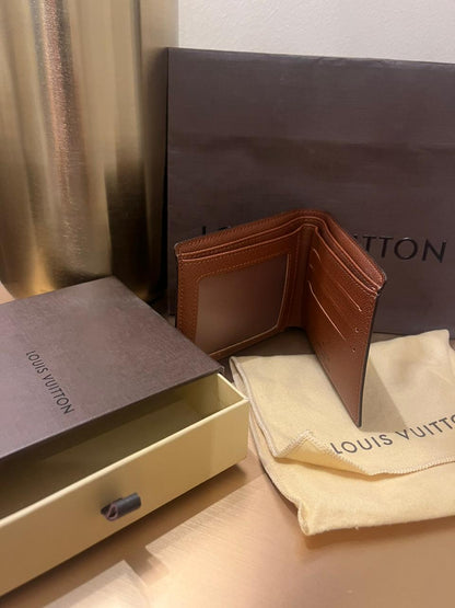محفظة رجالية لويس فيتون كالجديدة | Louis Vuitton Wallet Like New