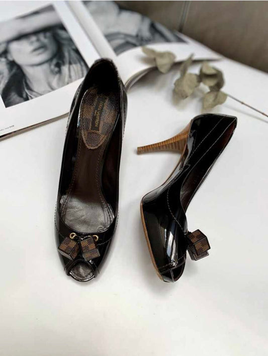 كعب لويس فيتون مستعمل | Louis Vuitton Heels Used - size 39.5