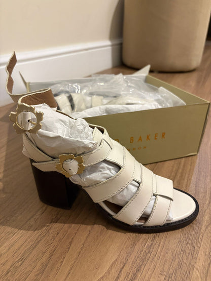 Ted Baker Like New - size 37