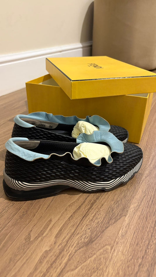 فلات فندي مستعمل | FENDI Flat Used - size 36